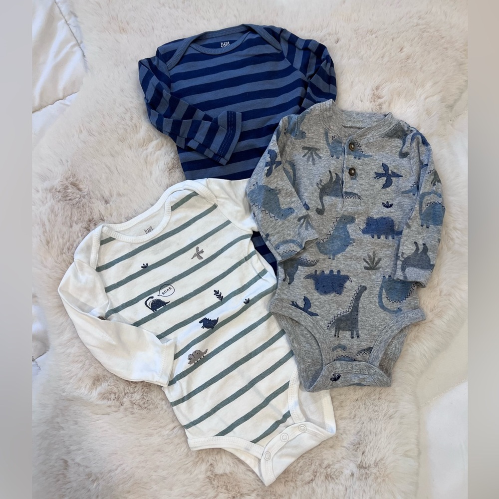 SOLD-❌POST - Carter’s Baby Boy long sleeve onesies